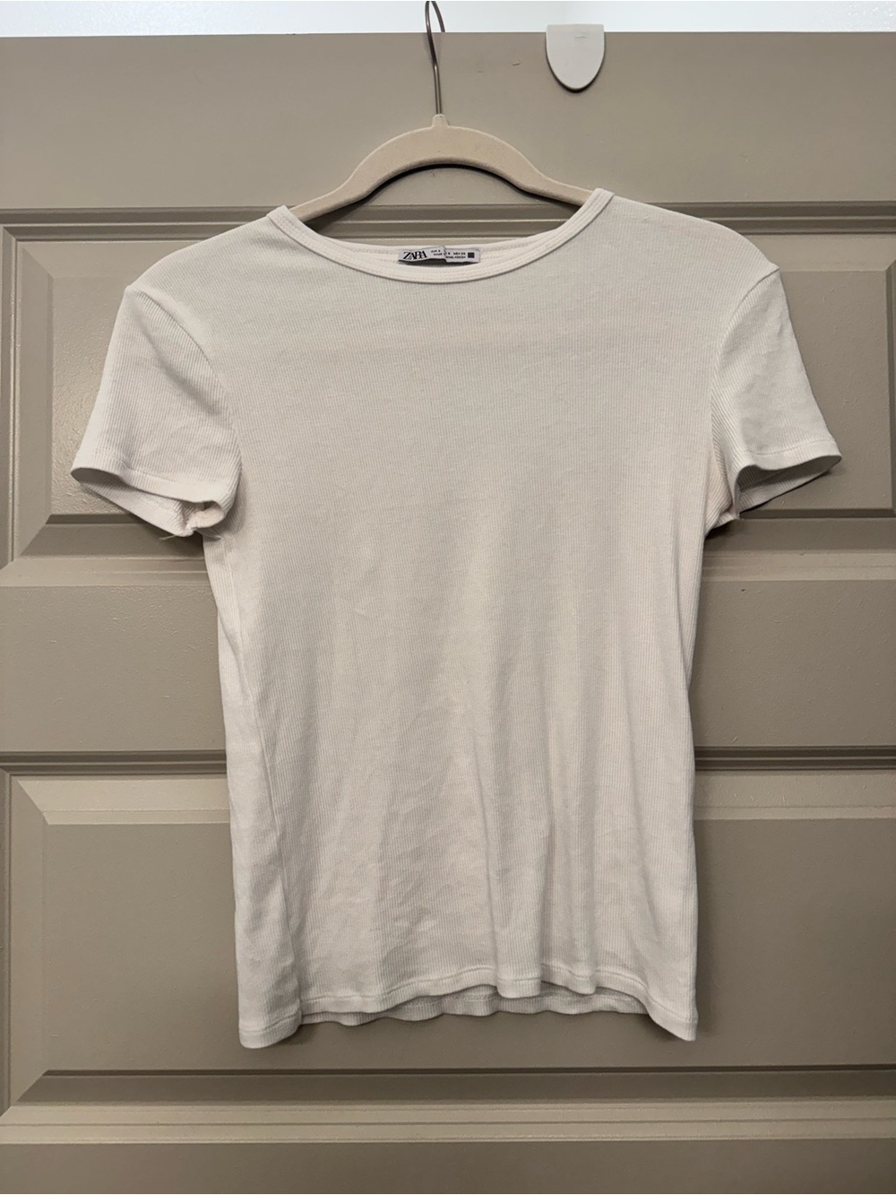 Zara White Short-Sleeve Crewneck Tee